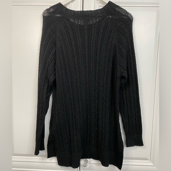 Women’s Size XL Black Cable Knit Pull On Sweater Crew Neck Vents at Sides - Picture 10 of 11